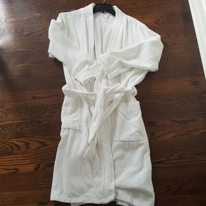 Unisex hotel robe (one size)